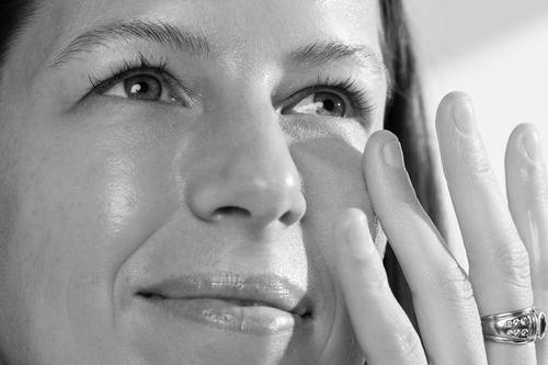 Functional Skincare Insights from London Dermatologist Dr. Amélie Seghers